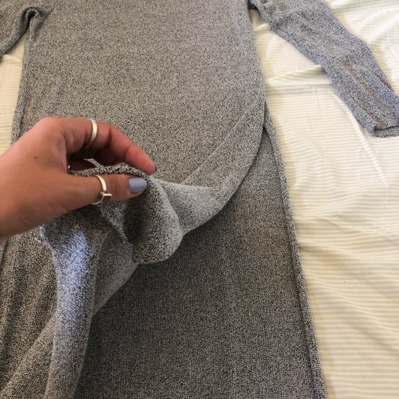 Zara 3/4 Sleeve Shirt with Slit - Picture 2 of 3